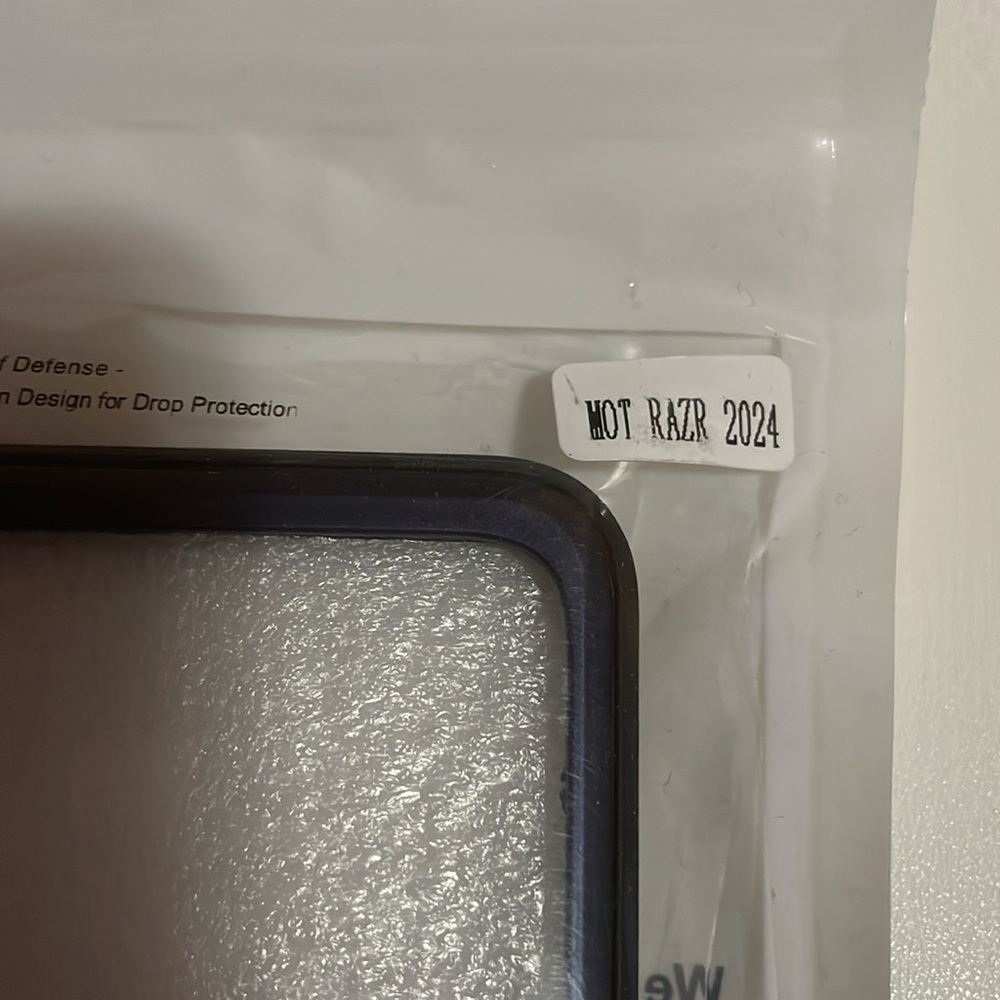 NWT Atump Motorola Rzr Phone Case! - Picture 4 of 6